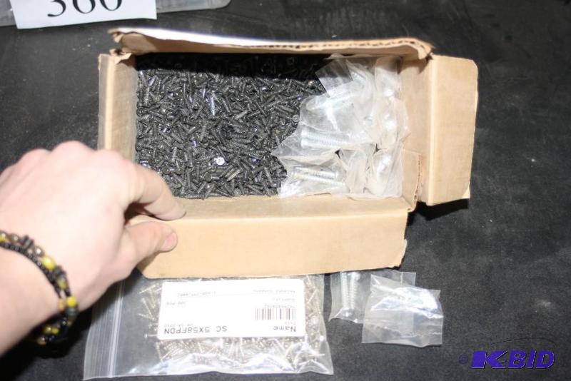 lot 357 image: Box Lot of Miscellaneous Metal Screws.