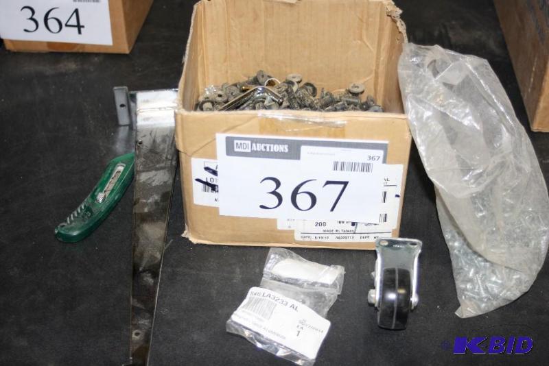 lot 367 image: Box Lot of Miscellaneous Metal Screws.