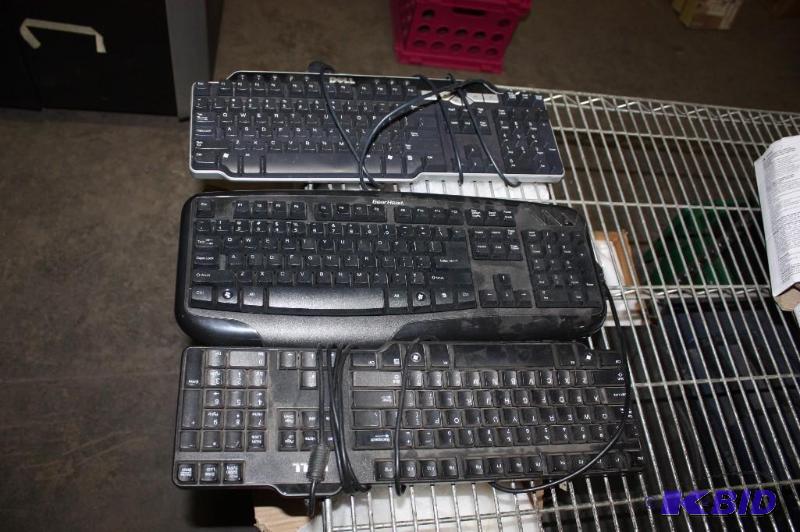 lot 394 image: Lot of (3) DellGearhead Keyboards wCord Black.