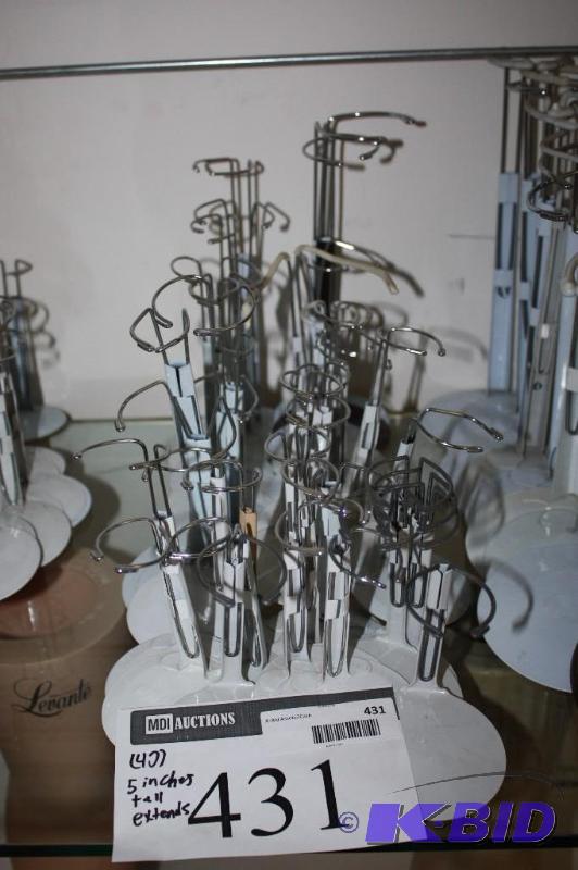 lot 431 image: Lot of (40) Tripar Lit Metal Stands wExtendable Reach & Grip Attachment Flat Stand White 9 Heig