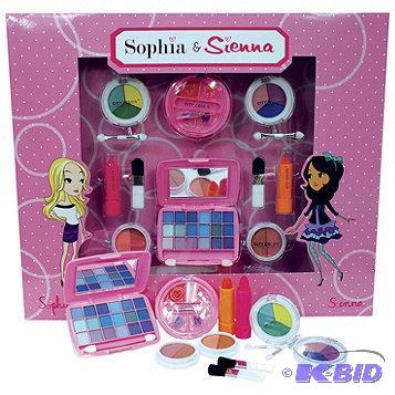 lot 42 image: New Sophia & Sienna Tween Cosmetics Set -...