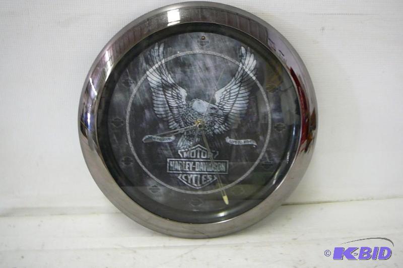 lot 18 image: Harley Davidson clock 13 12"...