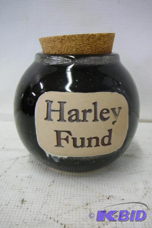 lot 26 image: Jar Harley Fund...