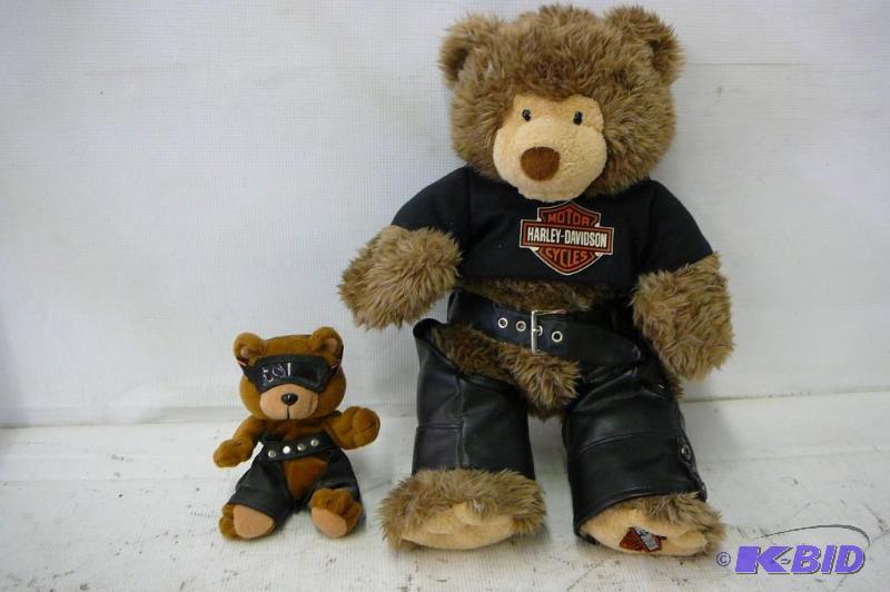 lot 29 image: Harley Davidson Bears...