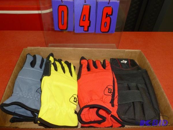 Flat of gloves and husky tool pouch. New cond...