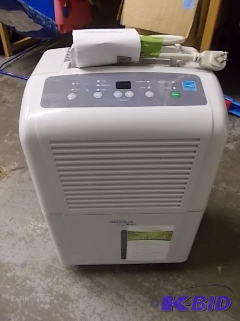 lot 15 image: Soleus Dehumidifier (Works)...