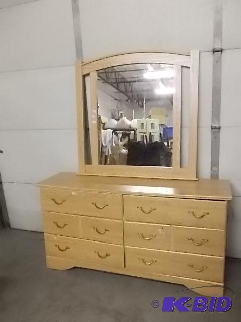 lot 29 image: 6-Drawer Dresser With Mirror Needs Some Repai...