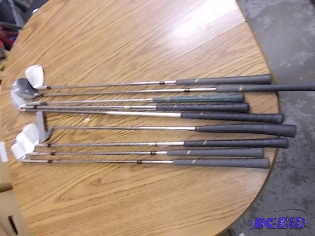 lot 52 image: 1-Wood, 6-Irons, 1-Taylor Made Putter...