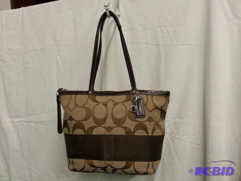 Authentic Coach Purse (Brown)...