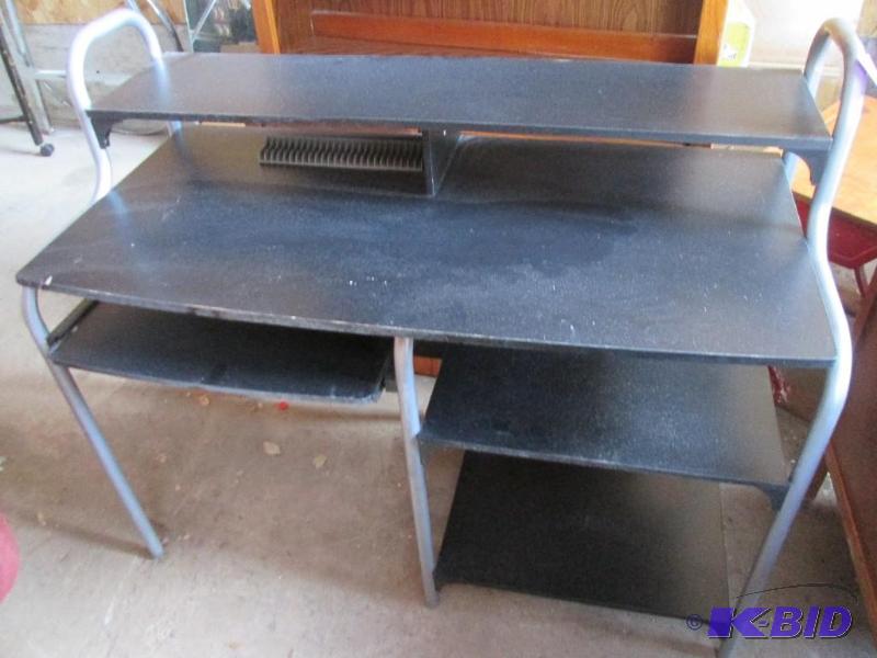 Metal frame black computer desk, 4 x 2 foot t...