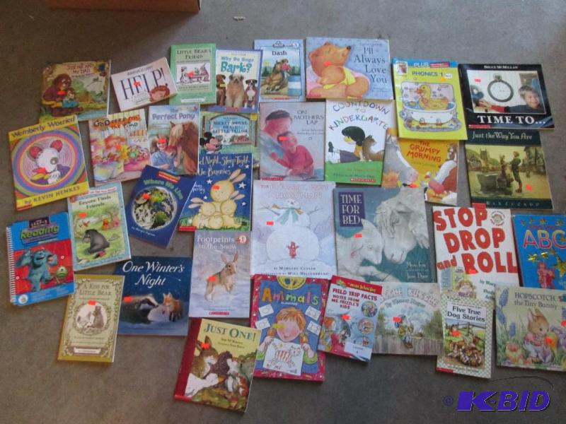 Lot of assorted childrens books...