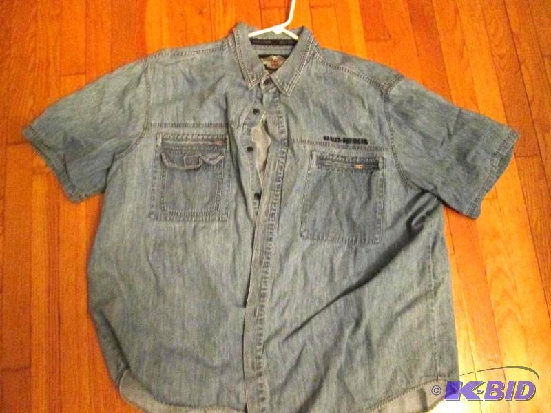 Harley Davidson denim short sleeve shirt, siz...