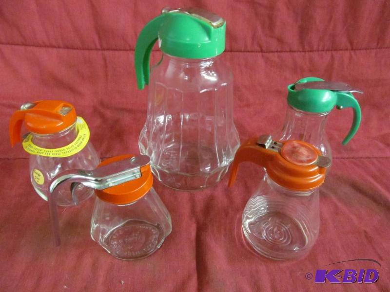 Syrup pitchers