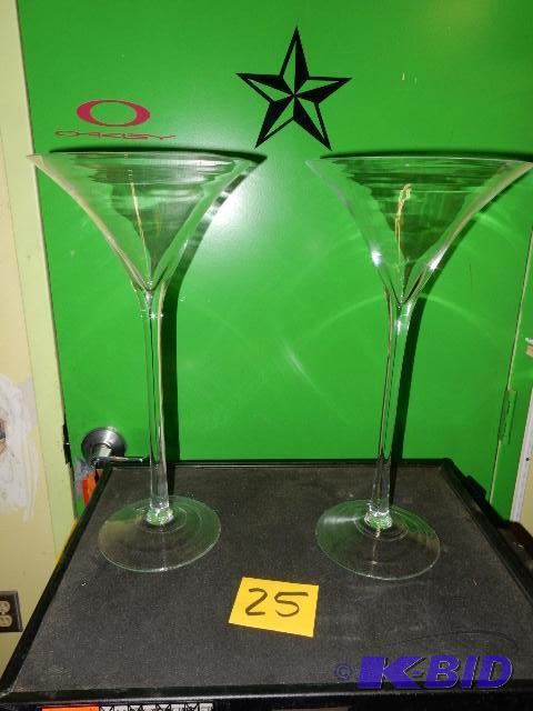 2 LARGE martini Glasses