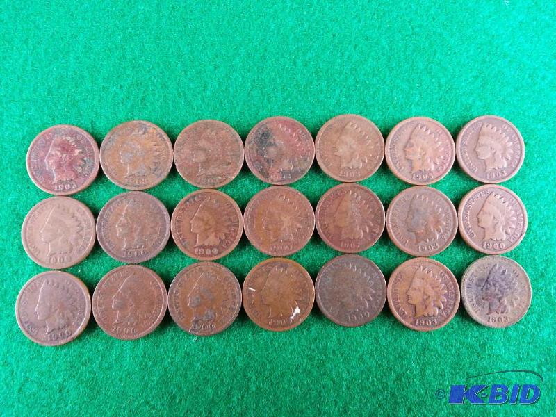 Lot of (21) Indian Head Cents - Various dates...