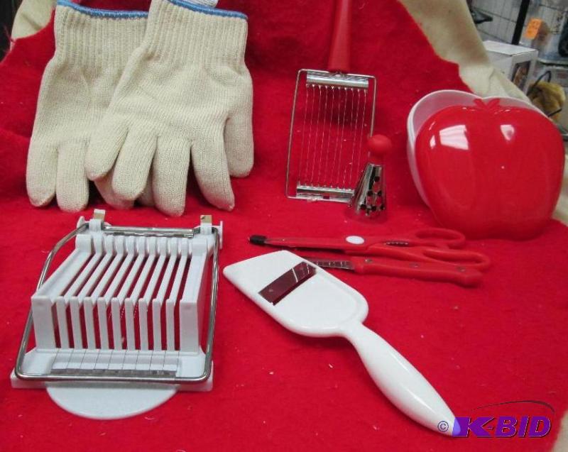 lot 108 image: Multi food slicer, Tuff Glove Hot surface pro...