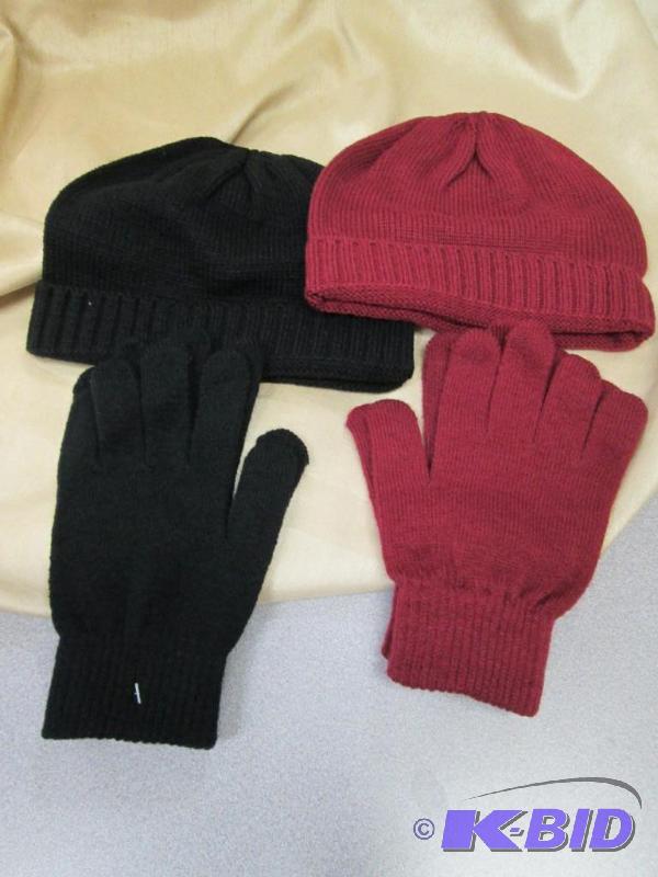 lot 145 image: Gold Coast Hat and glove set of 2 black and B...