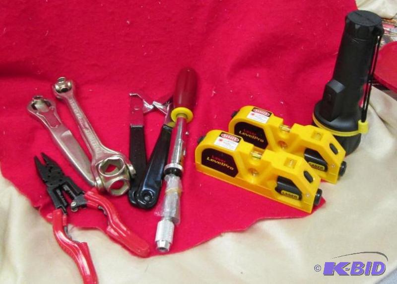 lot 166 image: Flashlight, All in one pliers, 2- Multi Wrenc...