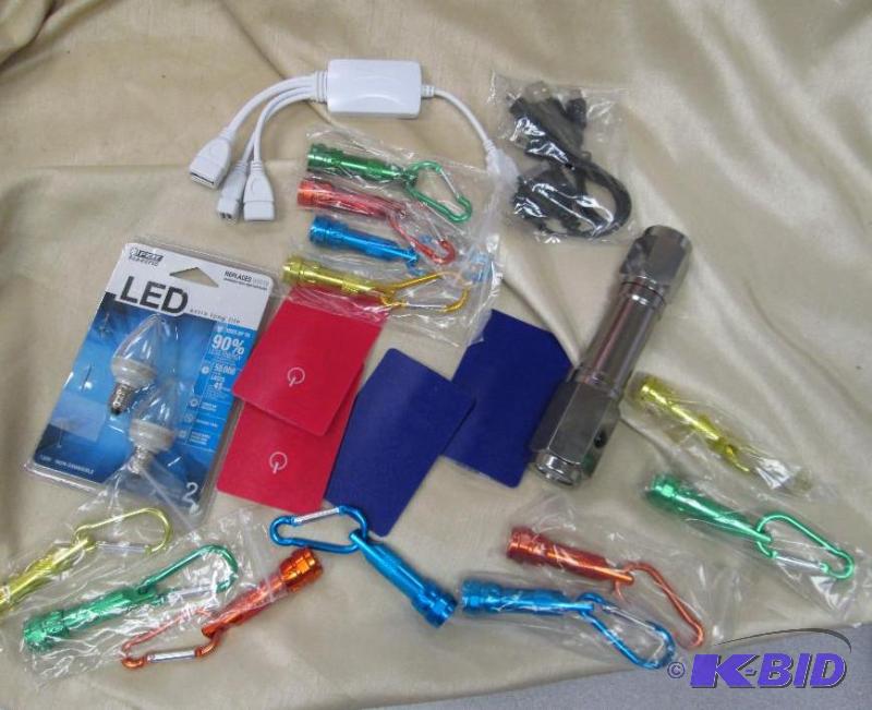 lot 210 image: 2 LED credit card light set of 4, 3 boxes of ...