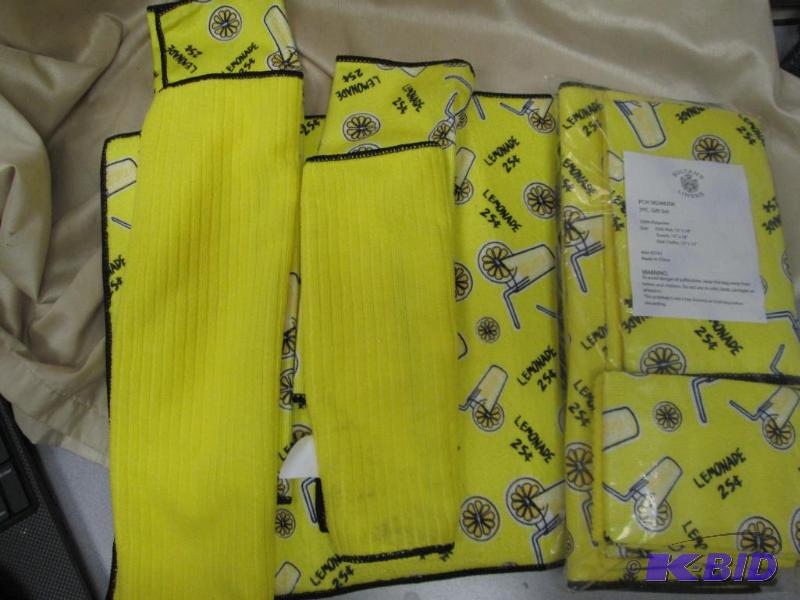 lot 213 image: 7pc gift set dish mat towels and dish cloths,...