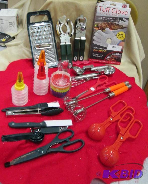 lot 29 image: 2-Meatball cookie dough tongs, Tuff Glove Hot...
