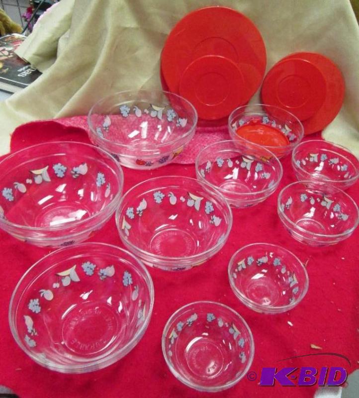 lot 8 image: Glass bowls set with fruit design 20pc...
