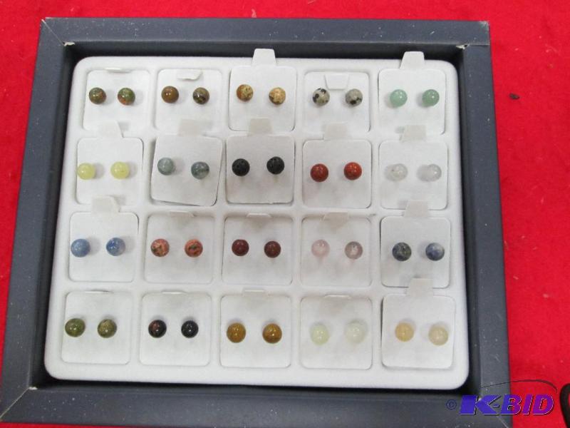 lot 85 image: 20 pairs of different color bead earrings...