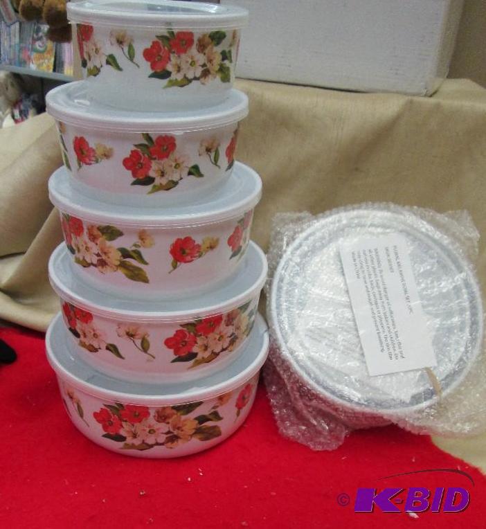 lot 91 image: 20 pc Floral melamine bowl set...