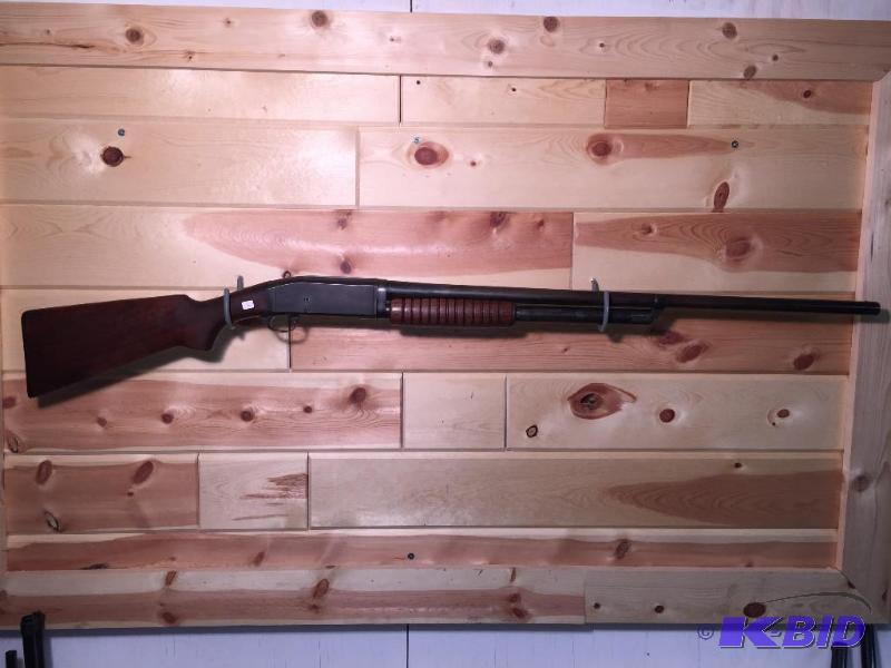 lot 1 image: Remington Model-10 Pump Action Shotgun, Calib...