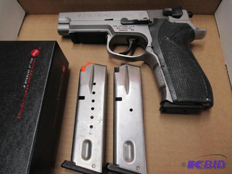 Smith and Wesson 5906TSW semi-auto pistol