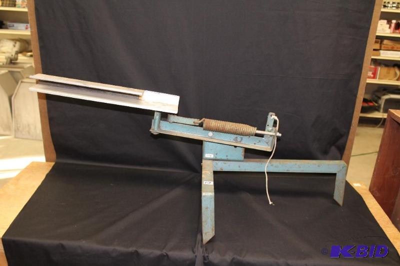 lot 202 image: Clay Pigeon&nbspLauncher ...