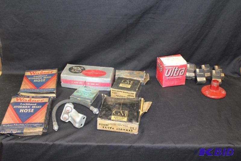 lot 204 image: Assortment of NOS Auto Parts ...