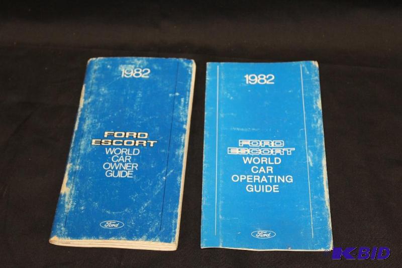 lot 209 image: 1982 Ford Escort Owners Manual ...