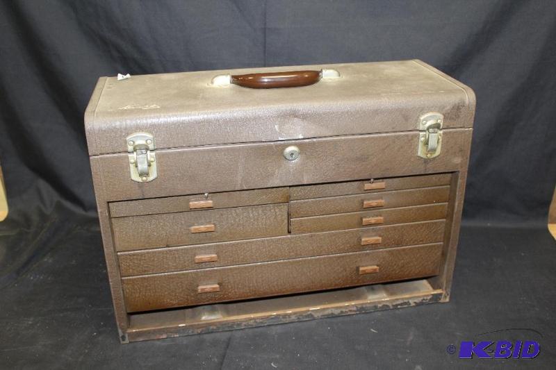 lot 253 image: Kennedy Tool Box  all drawers open freely&nbs...