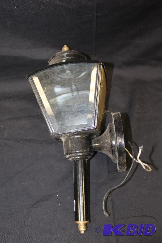 lot 273 image: Outdoor Wall Sconce Light Fixture ...