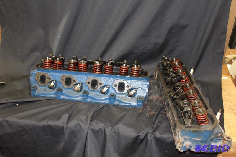 lot 291 image: Ford Cylinder&nbspHeads ...