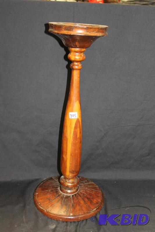 lot 345 image: Beautiful Vintage Hand Made Ashtray Stand  F...