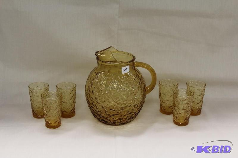 lot 35 image: Vintage Glass Juice Pitcher and Glassware&nbs...