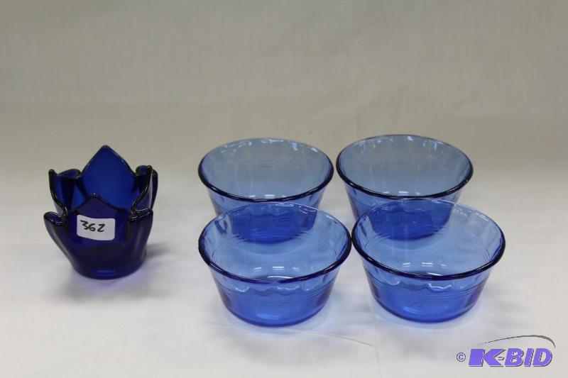 lot 362 image: Blue Art Glass, Glass Bowls and Coffee Mugs&n...