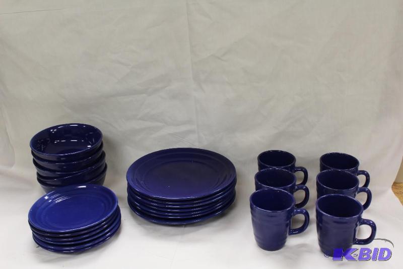 lot 382 image: Stoneware ...
