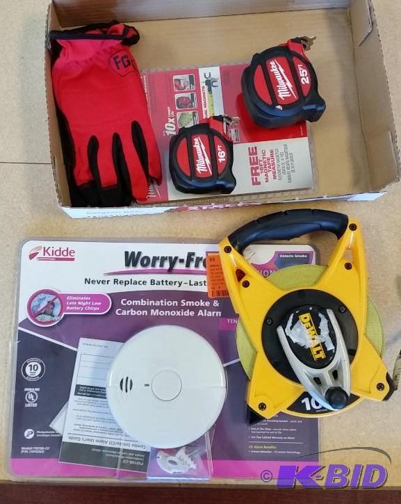 lot 6 image: Kiddie Combo Smoke detector  Dewalt Tape measure  Milwaukee 2 pack tape measure  Gloves