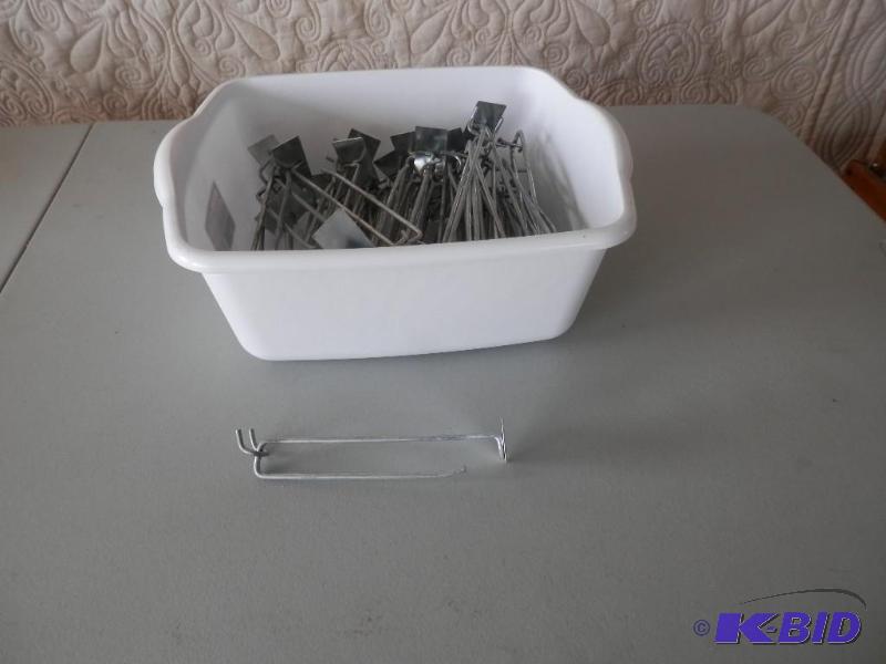 tub of 6 peg board hooks