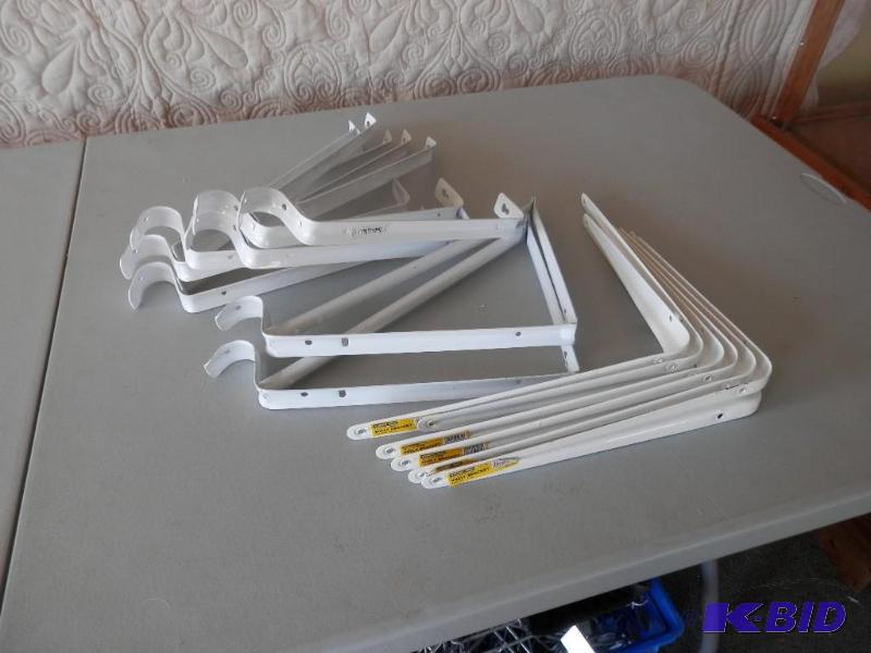 set of L brackets