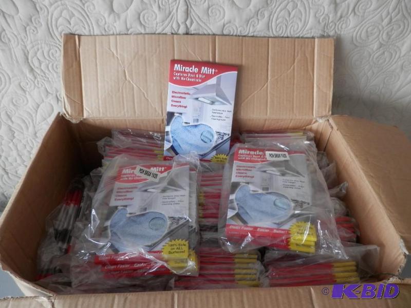 lot of new wonder mits