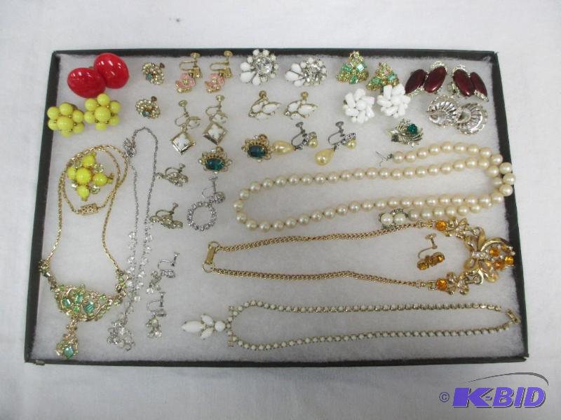 Nice Lot Of Costume And Fashion Jewelry