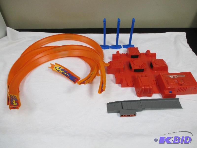 Hot Wheels Racing Tack