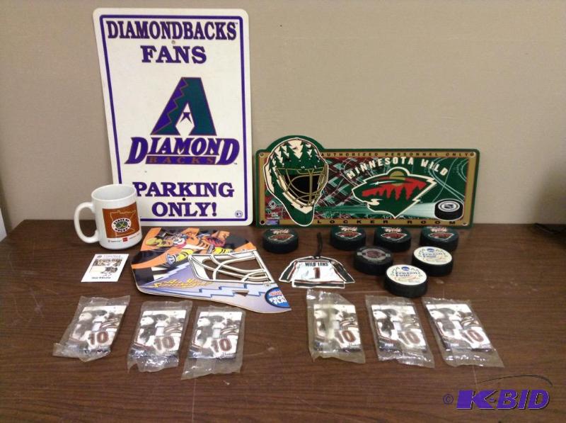 MN Wild, Diamondbacks & Frozen Four Hockey Memorabilia