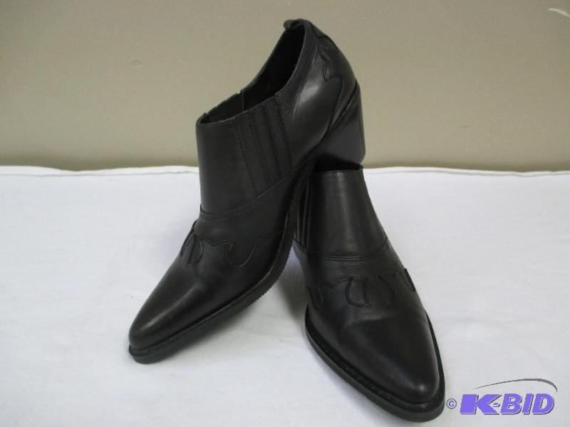 Brand New Womens Worthington Shoes 8M