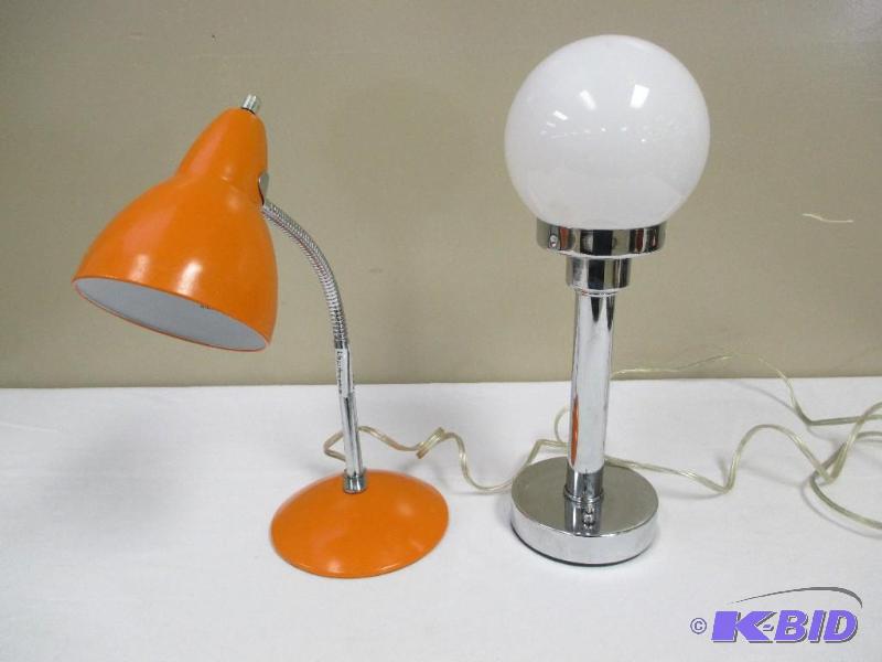 2 DeskNight Stand Table Lamps