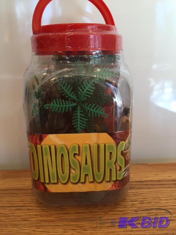 lot 3 image: Bucket of Dinosaurs